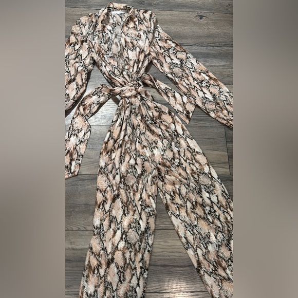 Stylish Snake Print Jumpsuit - Picture 2 of 7